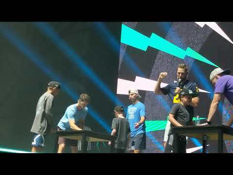 Owen on stage with Coby Cotton – Dude Perfect